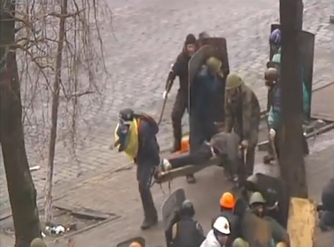 Майдан. Стрельба по активистам в Киеве (жесть)