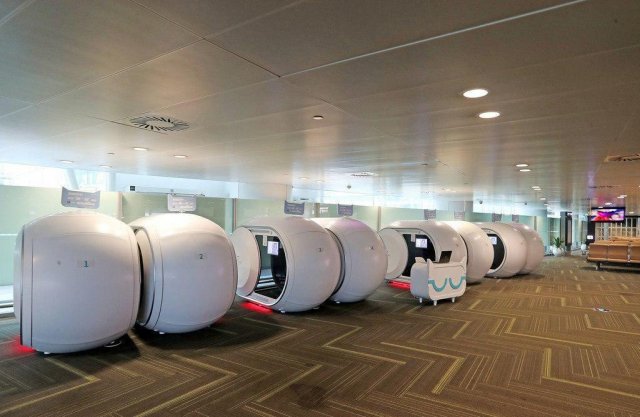 Капсульные комнаты отдыха в китайских аэропортах